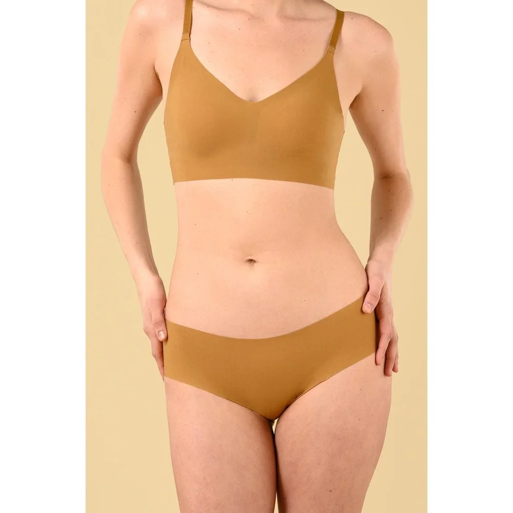 Okko‎ Signature Brief Women's L Cream Underwear Essential Seamless Smooth Finish